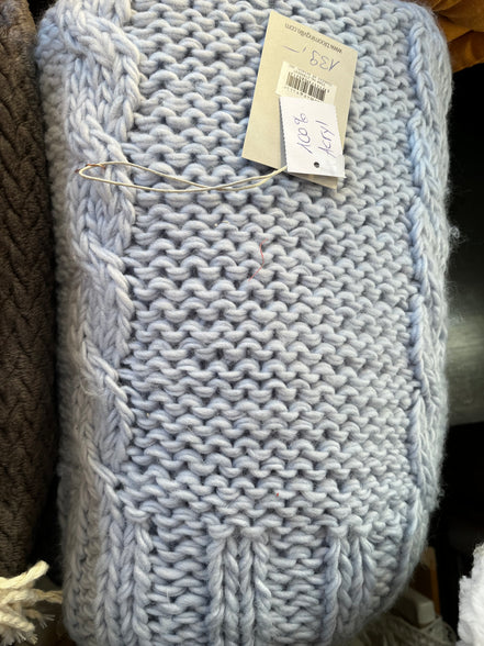 Strickdecke eisblau