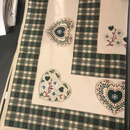 Tischtuch mit Herz und Karo in  2 Farben grün