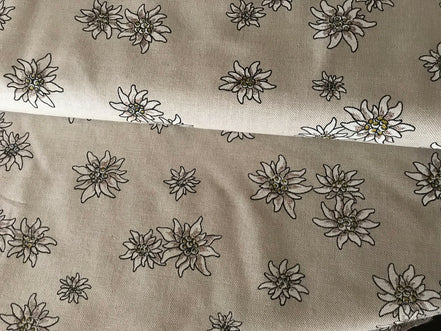 Schöner Stoff mit Edelweiss weiss